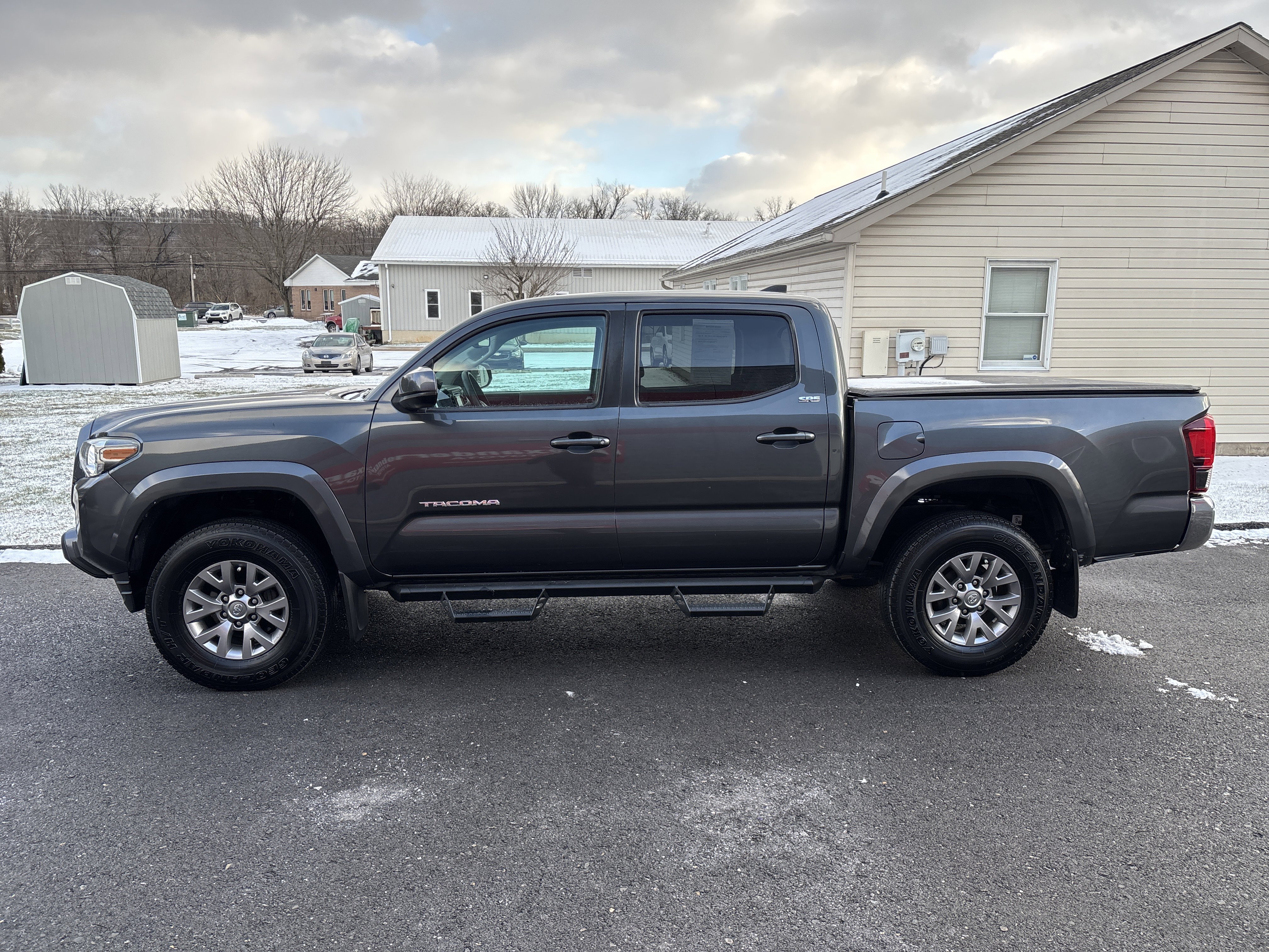 Used 2019 Toyota Tacoma SR5 image 6