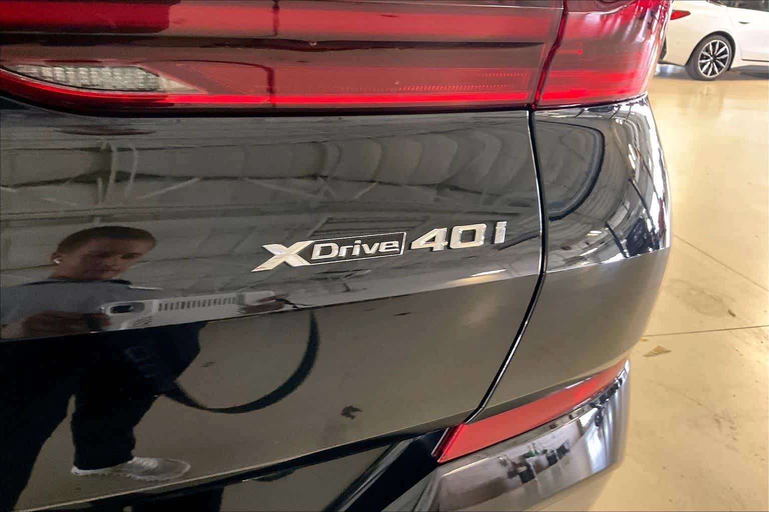 New 2027 BMW X6 xDrive40i w/ Climate Comfort Package AWD/4WD image 15
