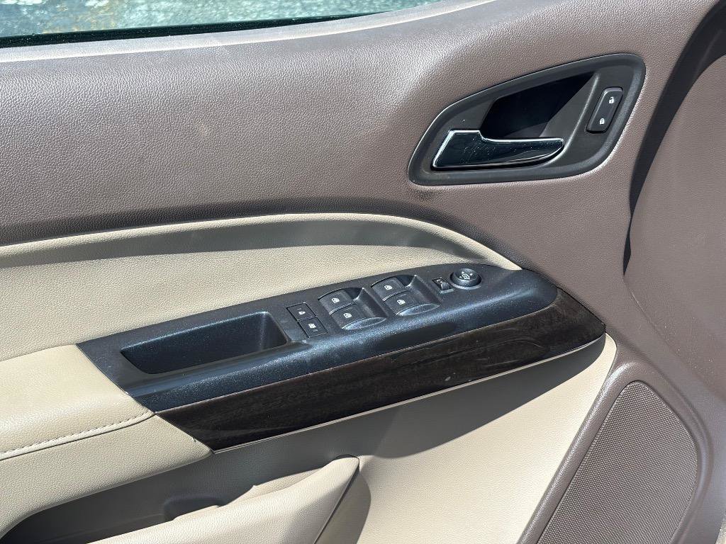 Used 2015 GMC Canyon SLT RWD image 15
