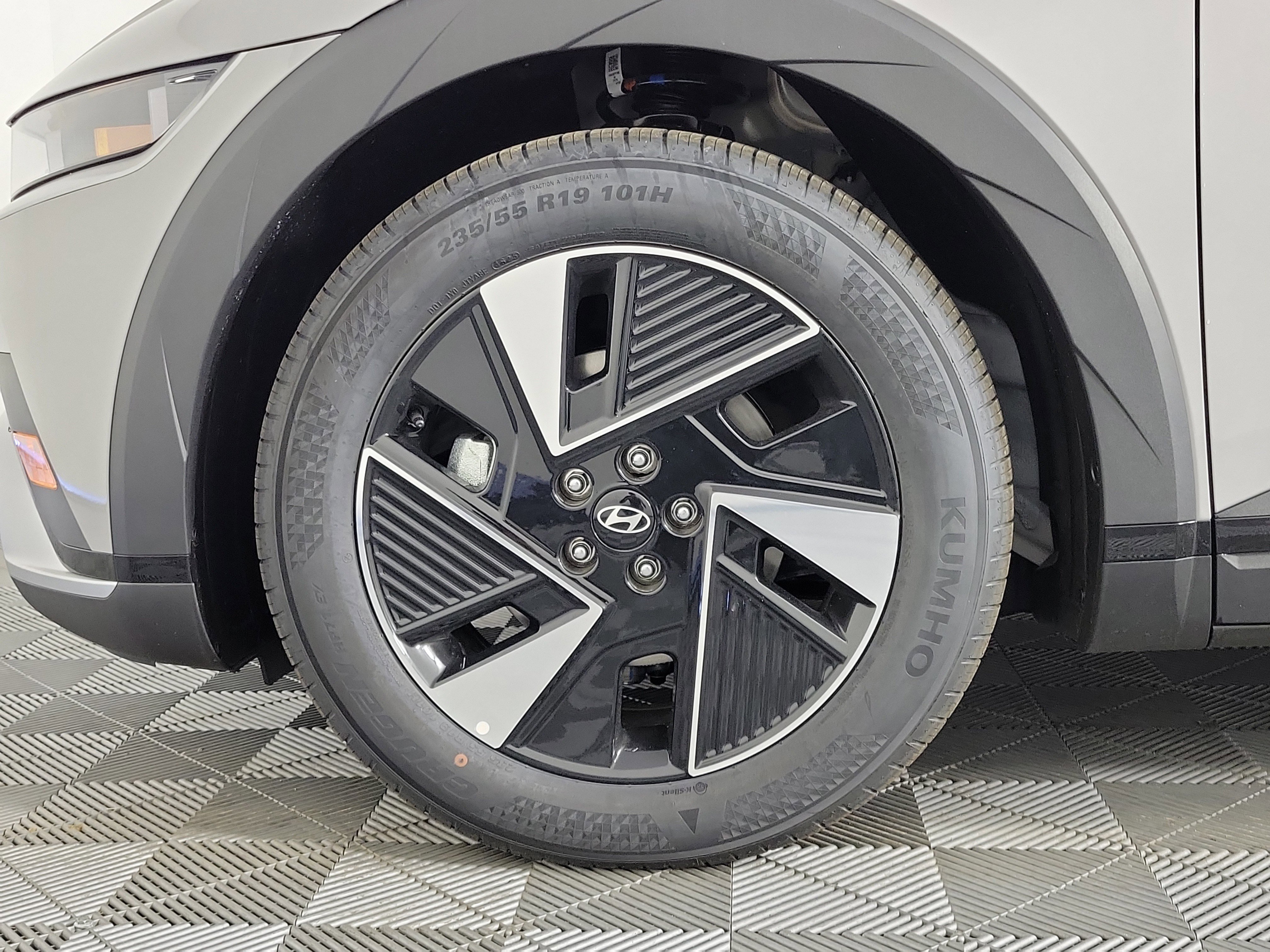 New 2026 Hyundai Ioniq 5 SE AWD/4WD image 35