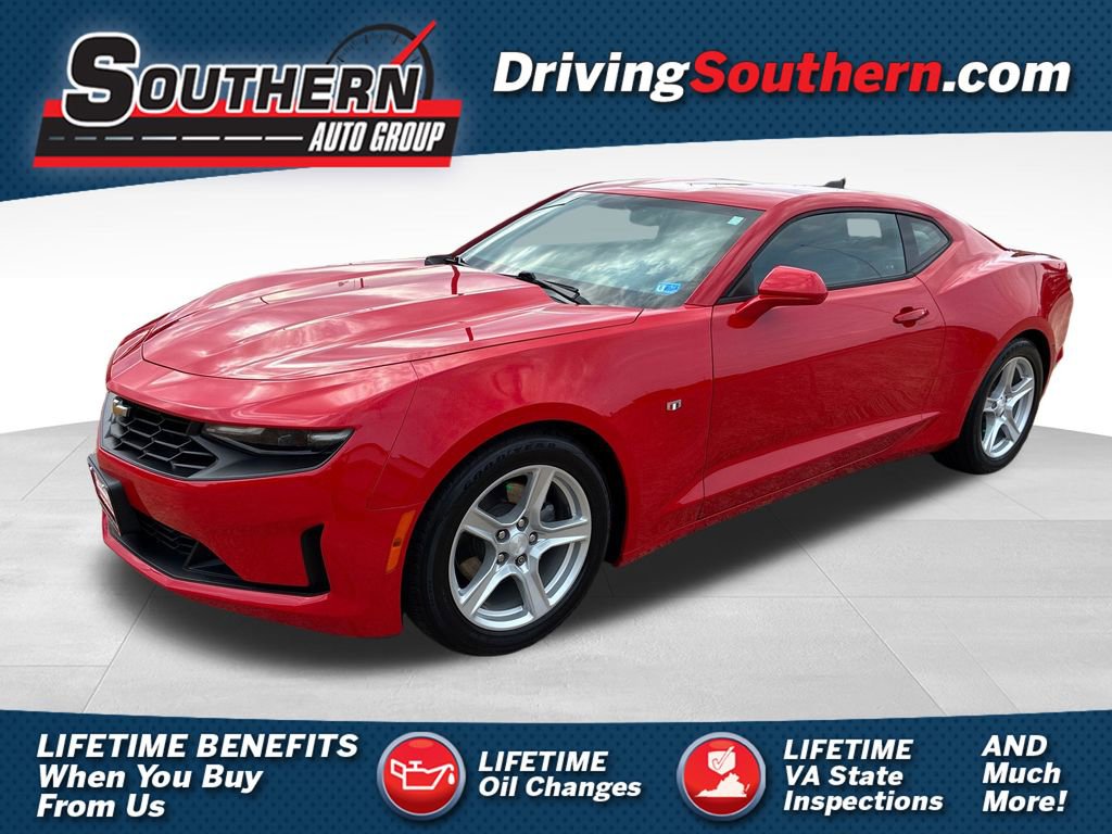 Used 2021 Chevrolet Camaro LT RWD image 1