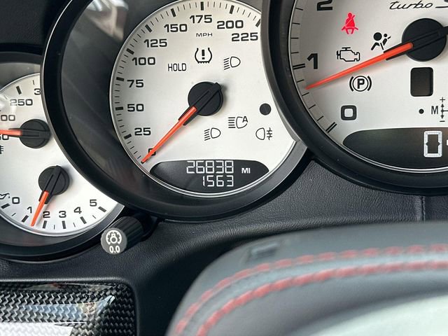 Used 2014 Porsche 911 Turbo S image 11