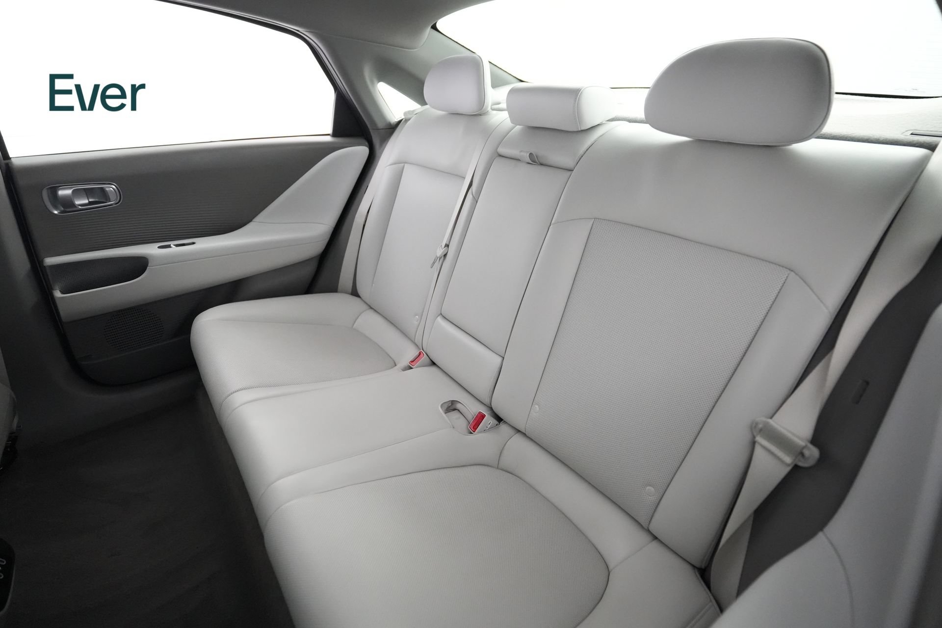 Used 2024 Hyundai Ioniq 6 SEL RWD image 24