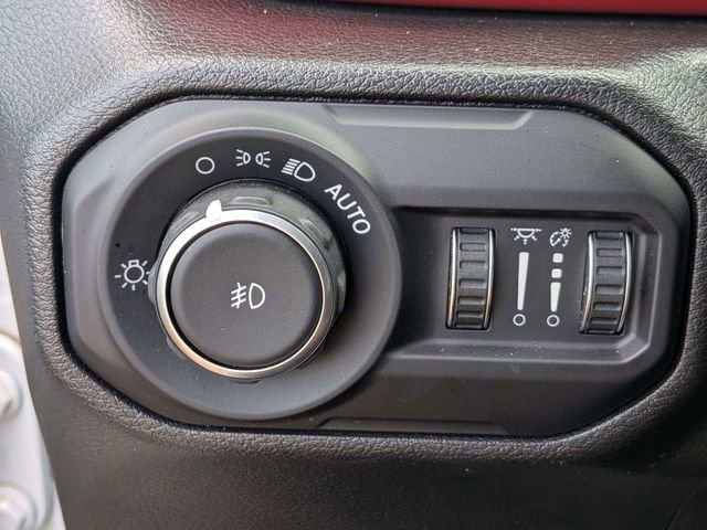Used 2022 Jeep Wrangler Unlimited Rubicon w/ LED Lighting Group AWD/4WD image 20
