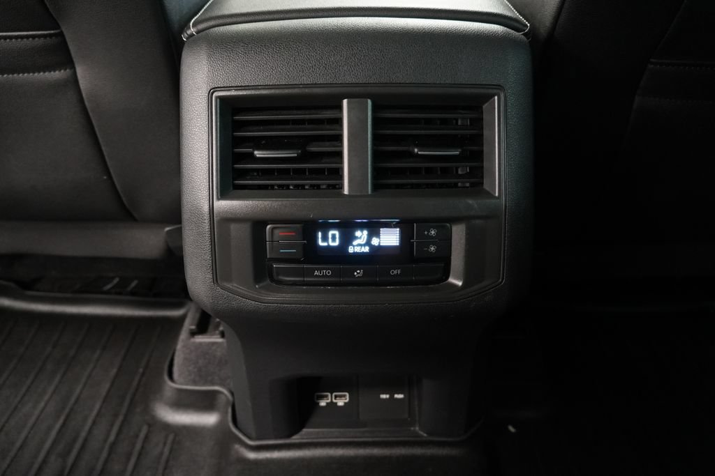 Used 2021 Volkswagen Atlas SEL AWD/4WD image 30