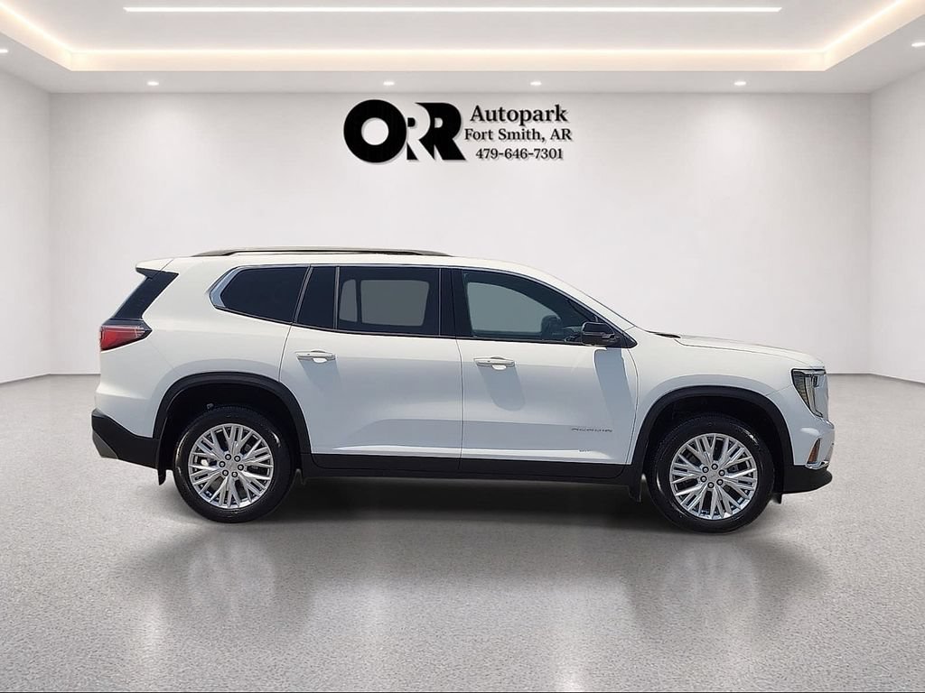 Used 2026 GMC Acadia Elevation w/ Elevation Premium Package FWD image 6