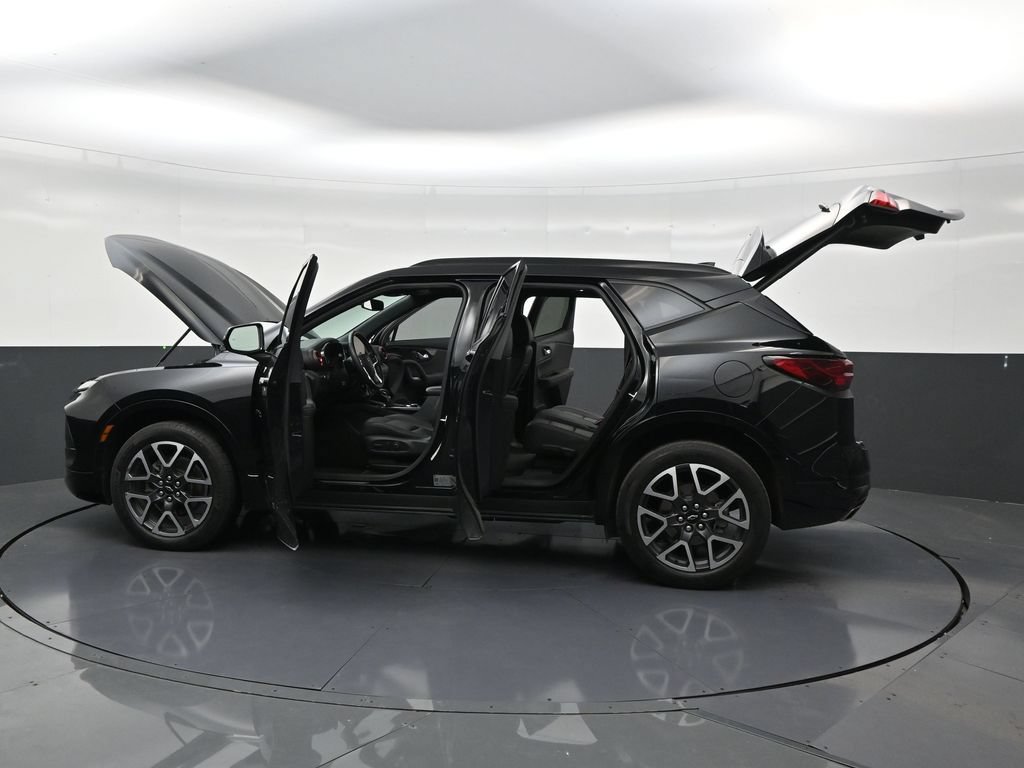 Used 2024 Chevrolet Blazer RS w/ Enhanced Convenience Package FWD image 30