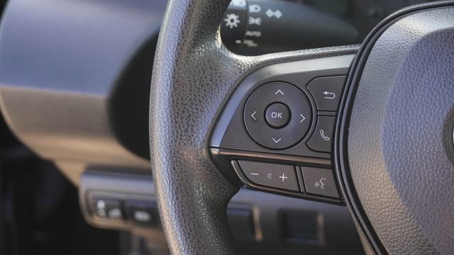 Used 2023 Toyota Corolla LE image 24