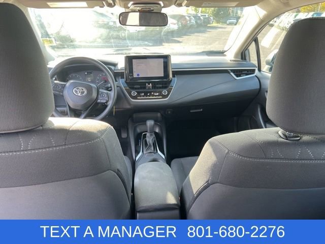 Used 2025 Toyota Corolla LE FWD image 27