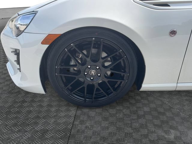 Used 2018 Toyota 86 RWD image 14