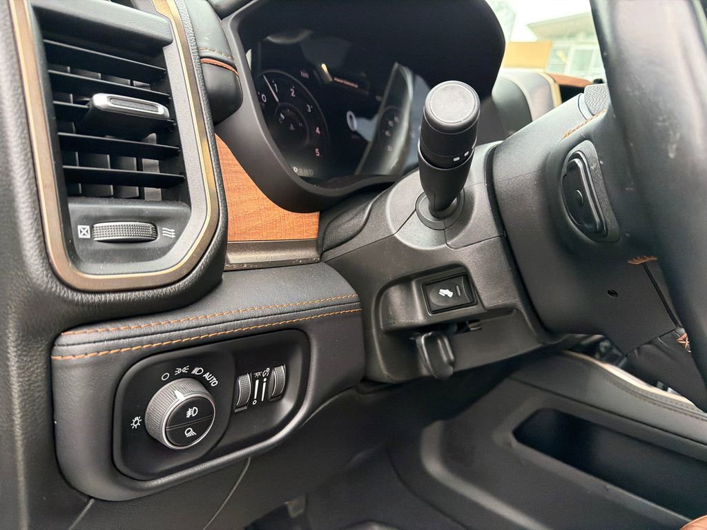 Used 2023 RAM 2500 Limited AWD/4WD image 8