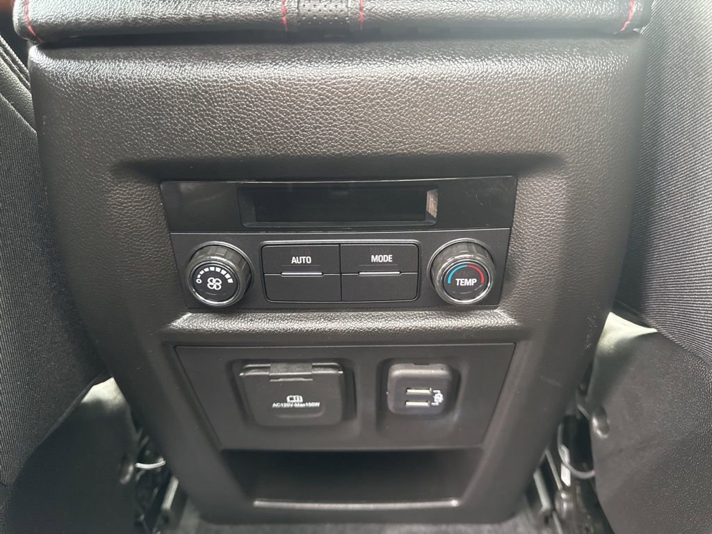 Used 2023 Chevrolet Traverse RS image 19