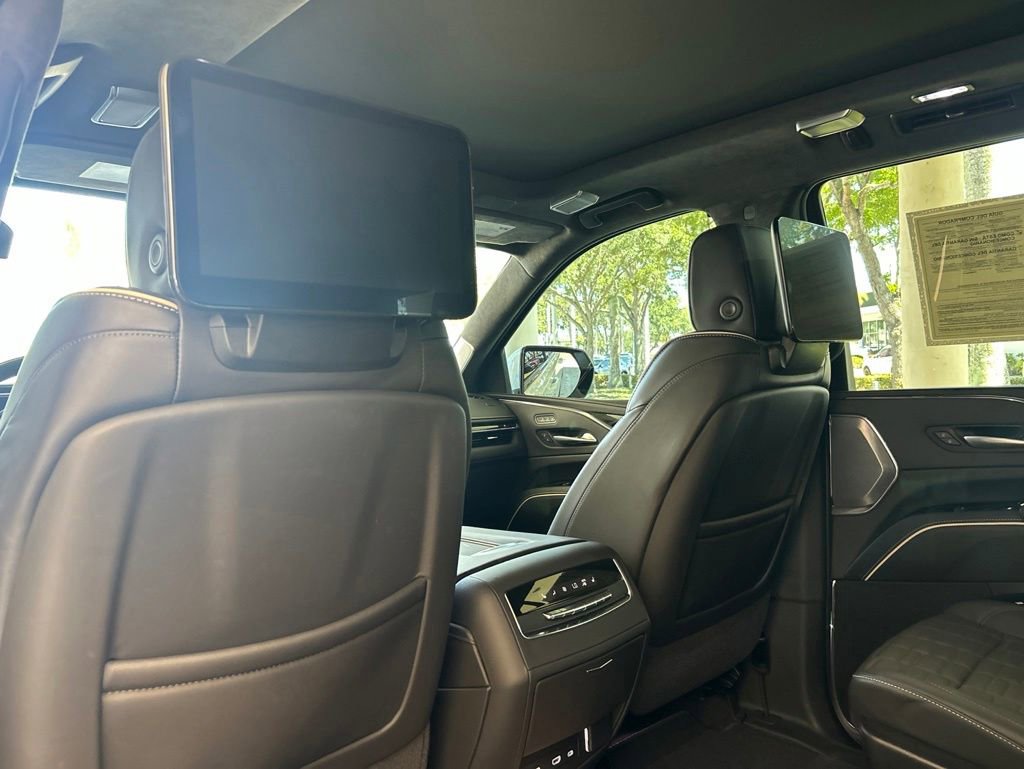 Used 2024 Cadillac Escalade V AWD/4WD image 41