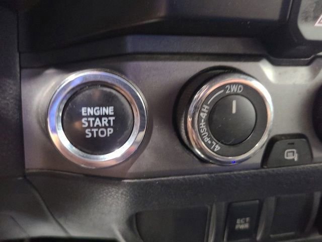 Used 2023 Toyota Tacoma TRD Off-Road AWD/4WD image 32