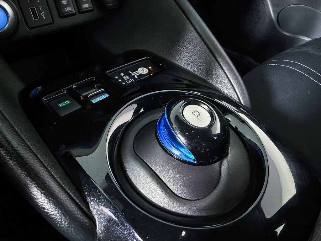 Certified 2023 Nissan Leaf SV Plus FWD image 20