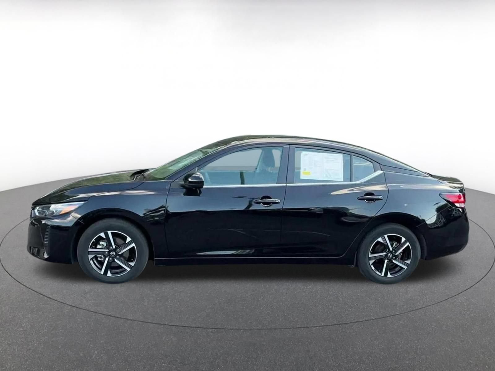 Used 2025 Nissan Sentra SV FWD image 8