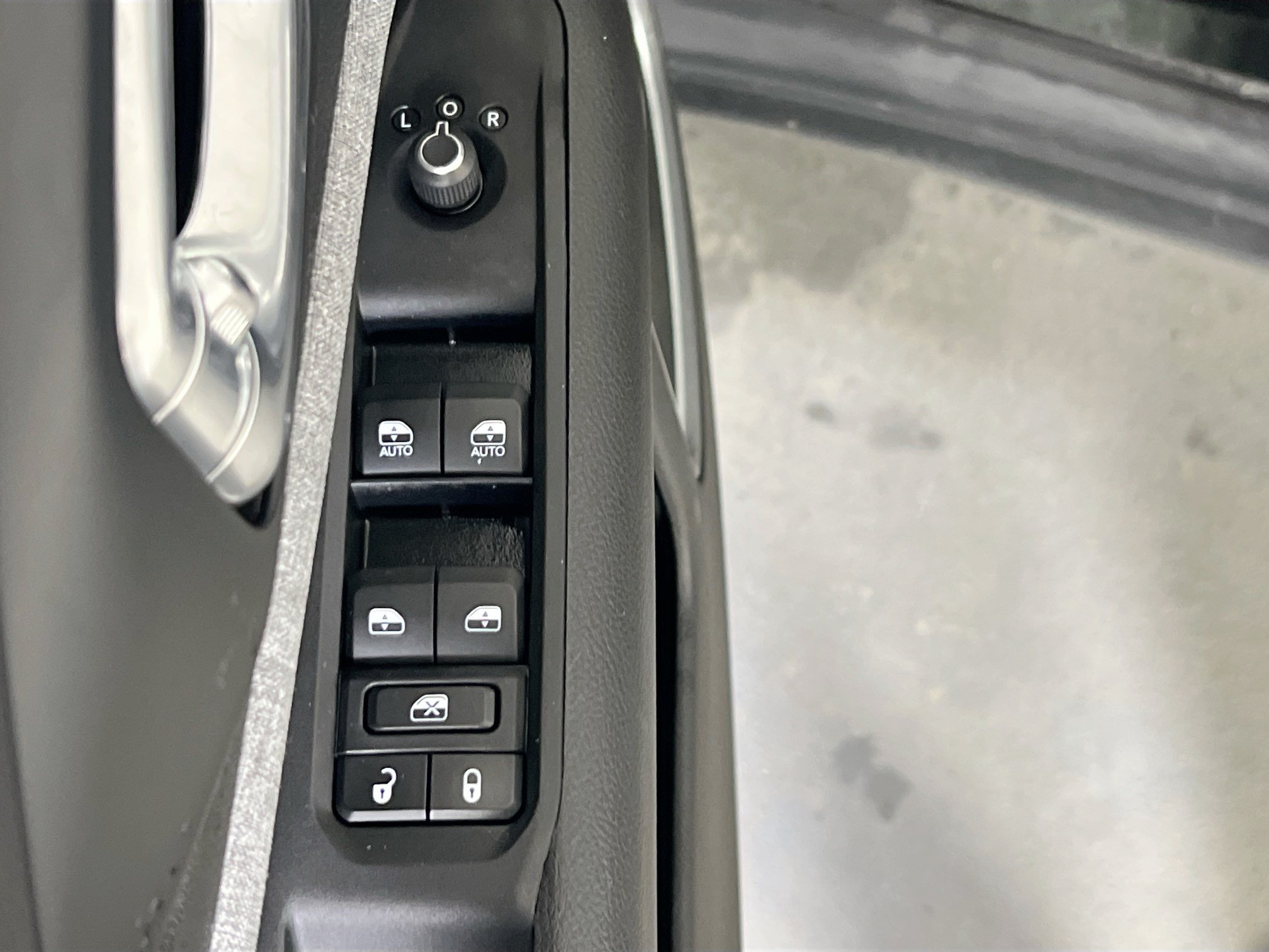 Used 2022 Jeep Compass Latitude w/ Convenience Group AWD/4WD image 17