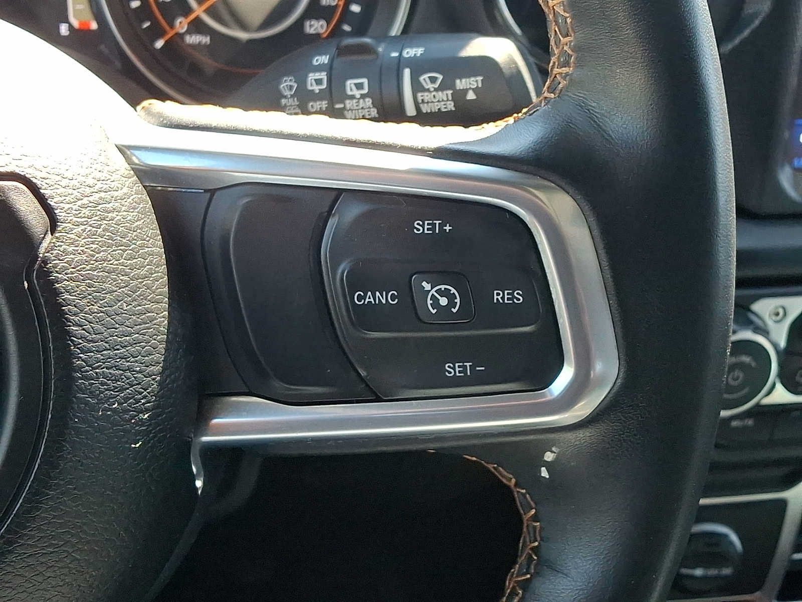 Used 2023 Jeep Wrangler Unlimited Sahara AWD/4WD image 23