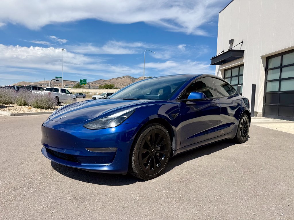 Used 2022 Tesla Model 3 Long Range AWD/4WD image 2