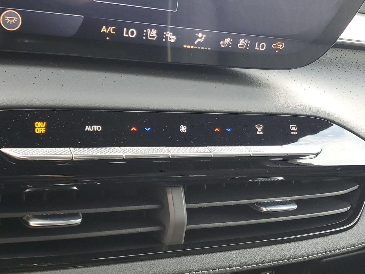 New 2026 Buick Enclave Avenir w/ Super Cruise Package FWD image 23