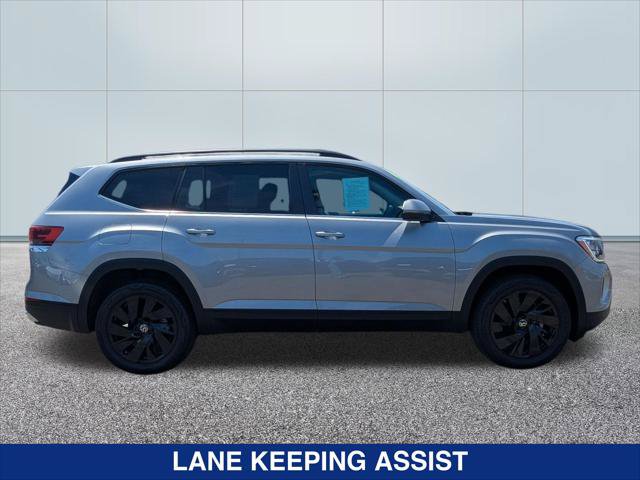 Certified 2026 Volkswagen Atlas SE w/ Panoramic Sunroof Package FWD image 6