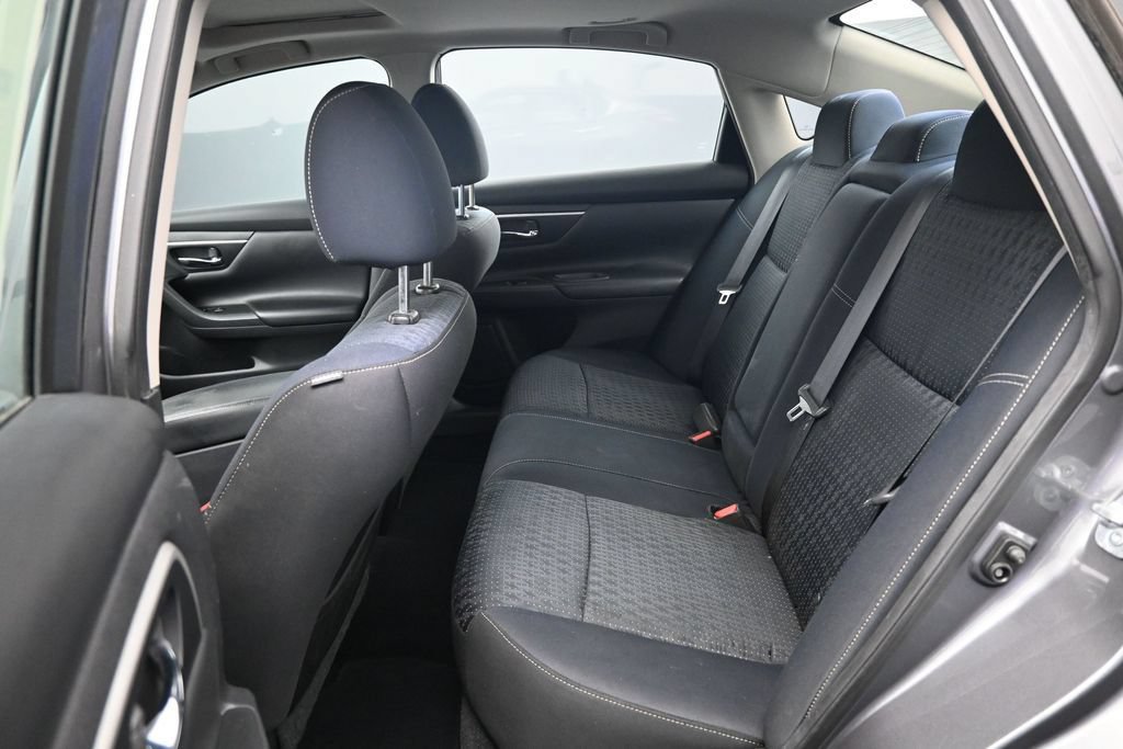 Used 2017 Nissan Altima 2.5 SV w/ Convenience Package FWD image 16