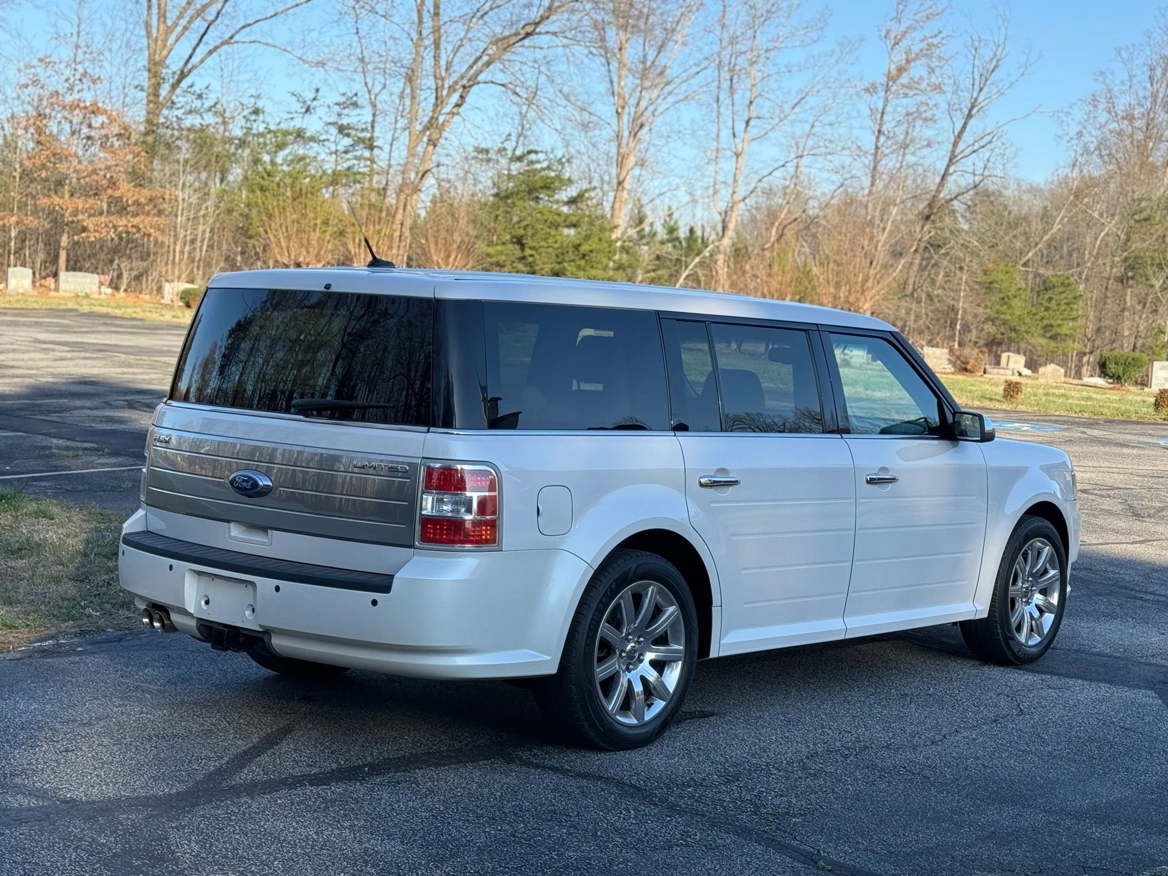 Used 2011 Ford Flex Limited w/ Trailer Tow Pkg Class III FWD image 5