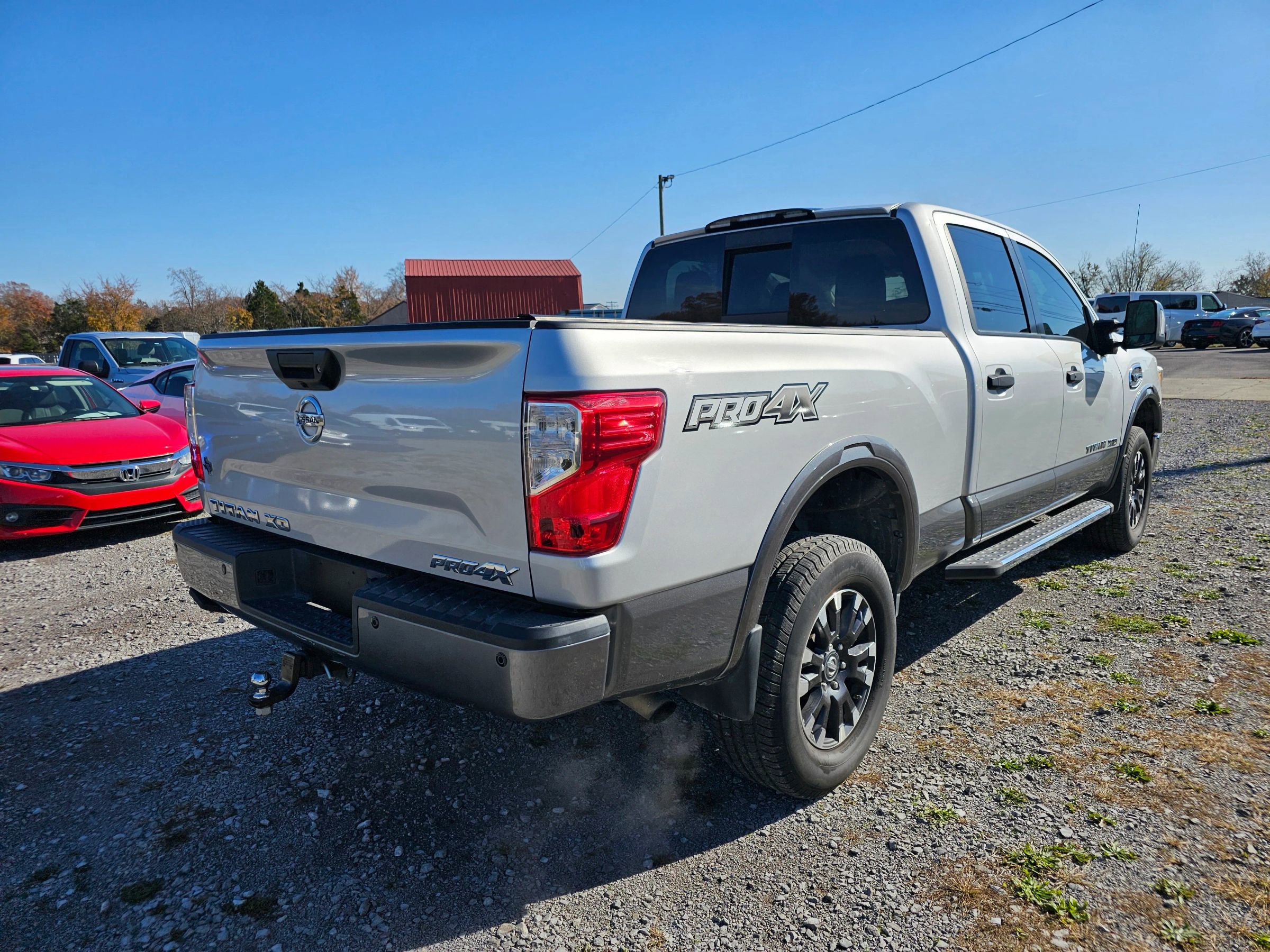 Used 2019 Nissan Titan PRO-4X w/ Pro-4x Convenience Package image 15