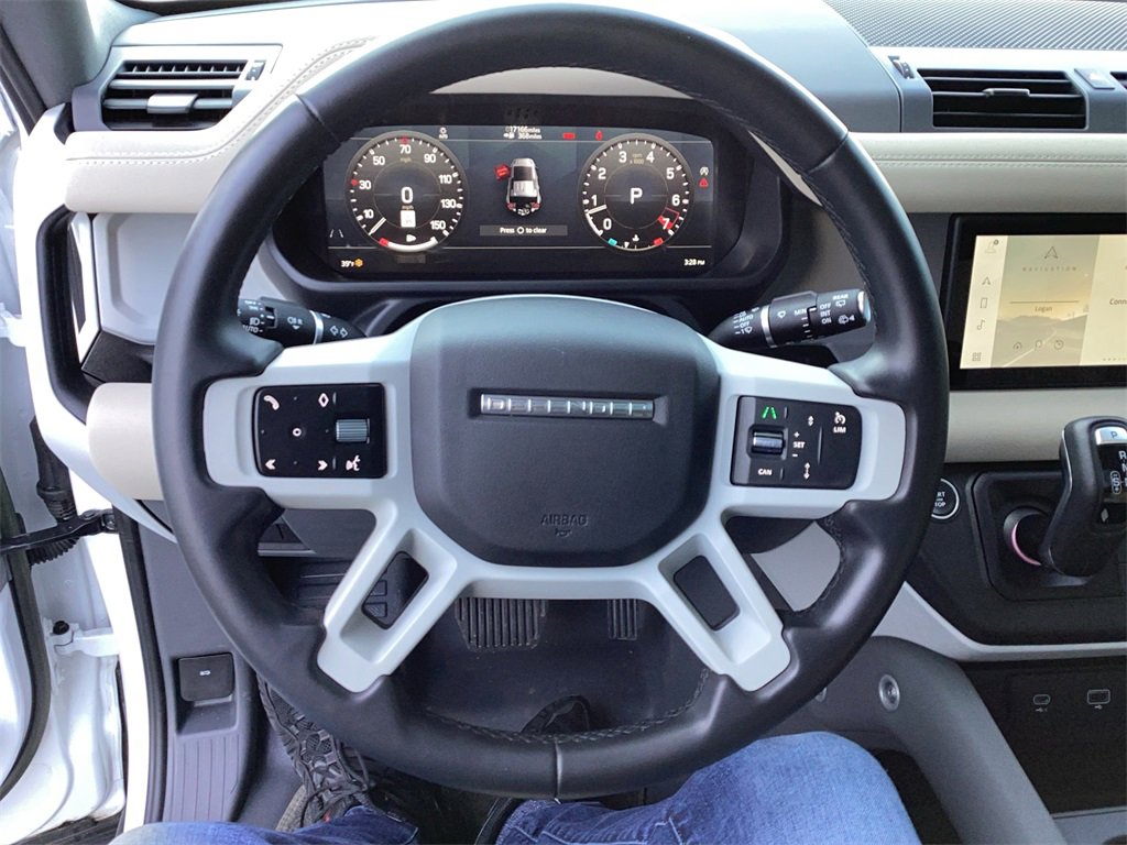 Used 2023 Land Rover Defender 110 S image 10