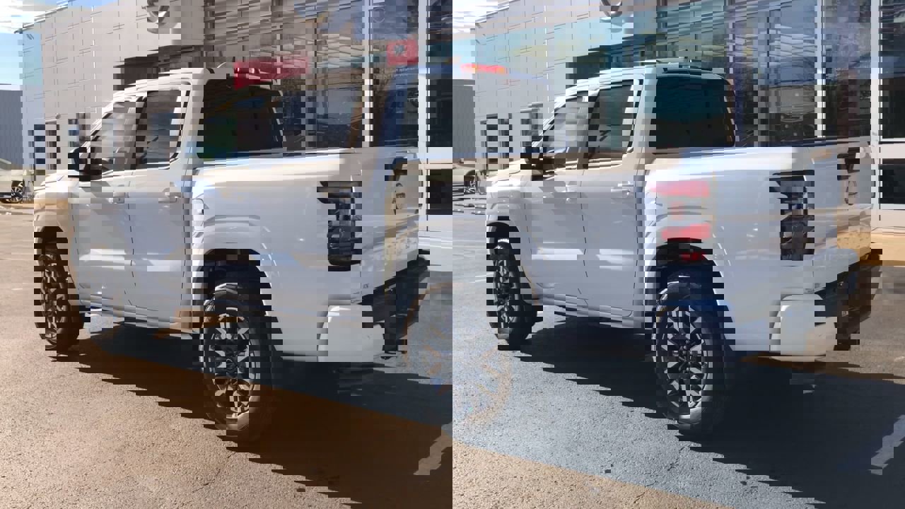 New 2026 Nissan Frontier SV w/ Tow Package image 6