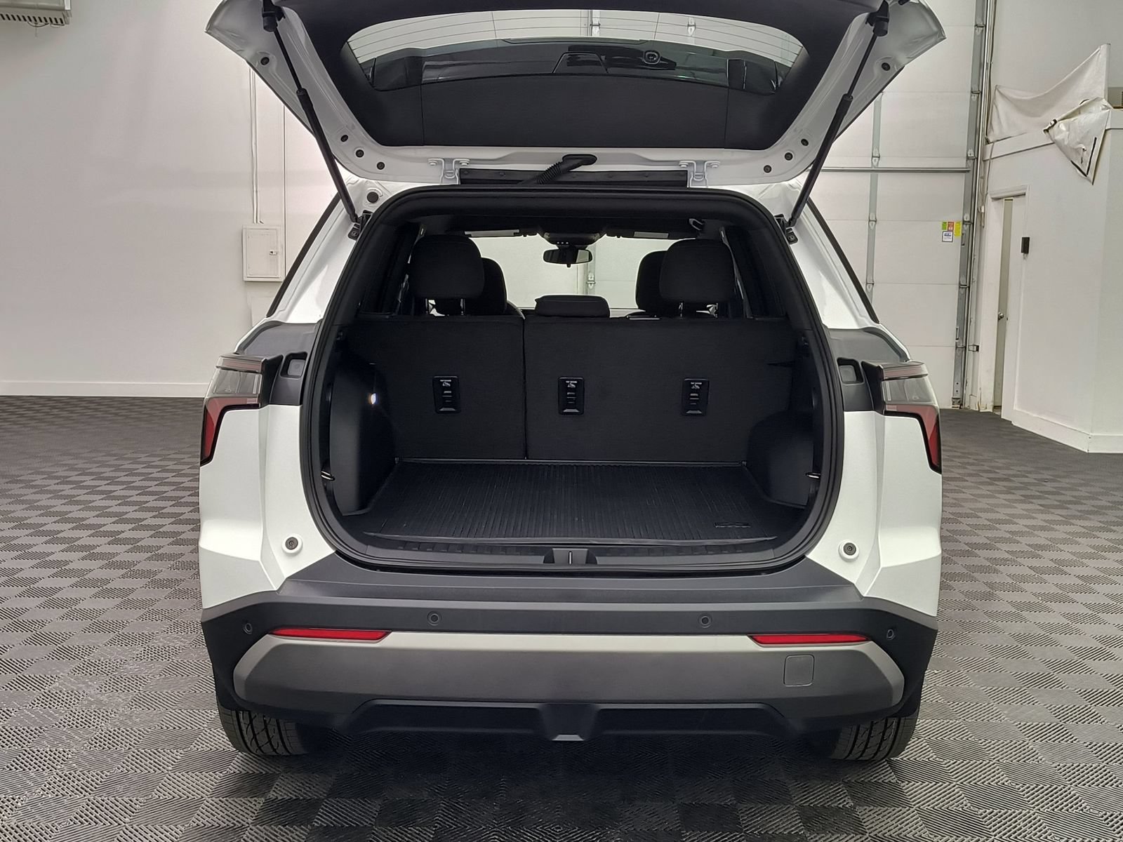 New 2026 Chevrolet Equinox LT FWD image 22