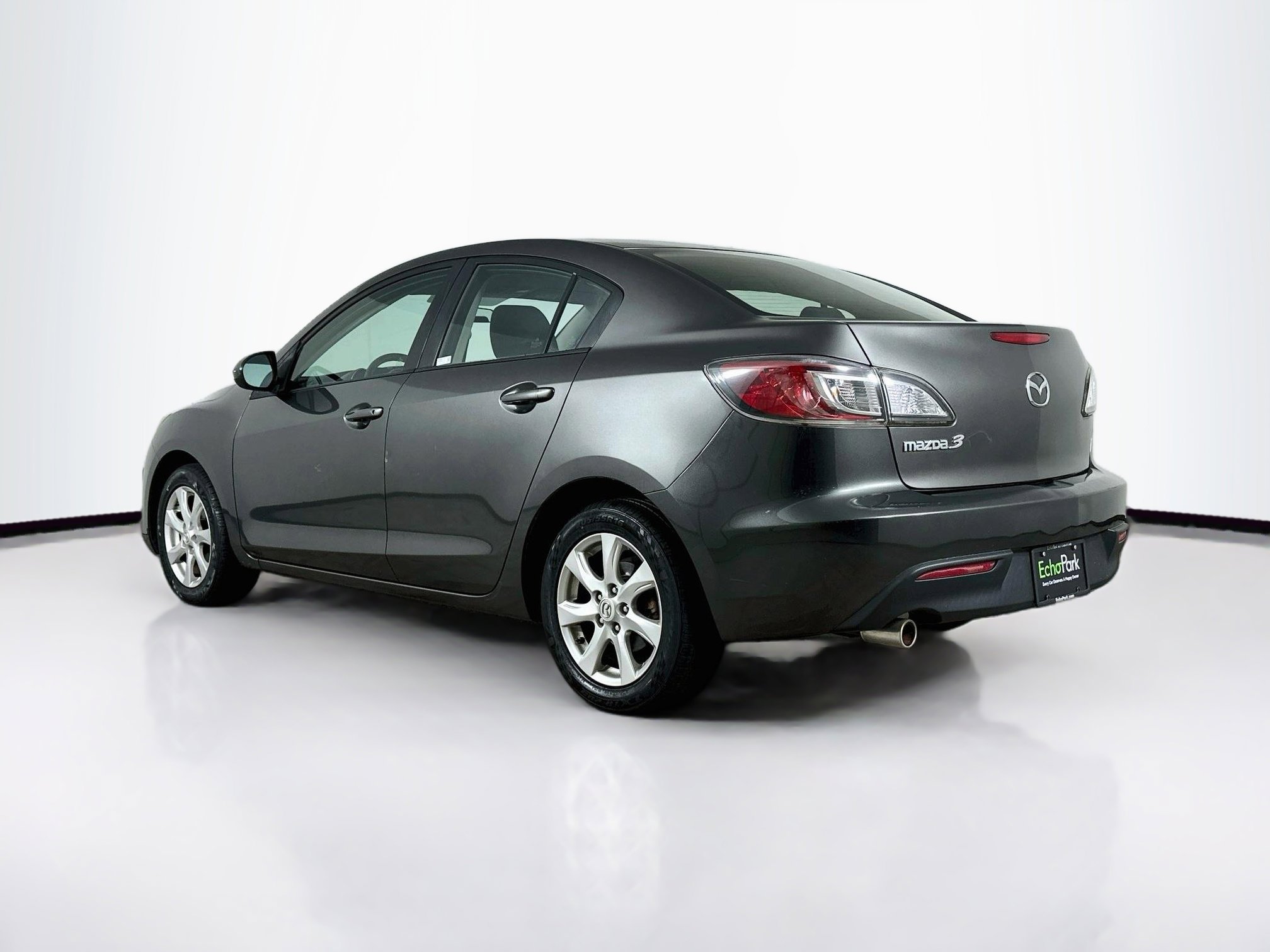 Used 2011 MAZDA MAZDA3 i Touring FWD image 5