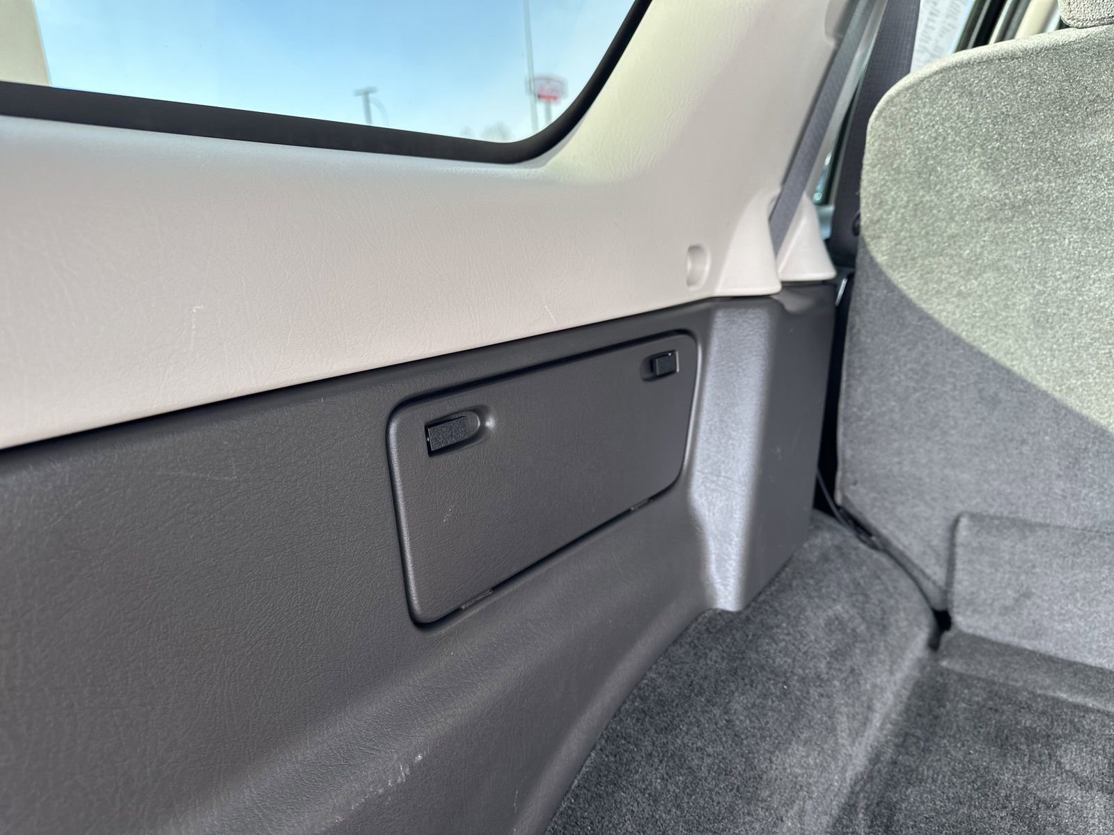 Used 2009 Chevrolet TrailBlazer LT w/ Sun And Sound Package image 27