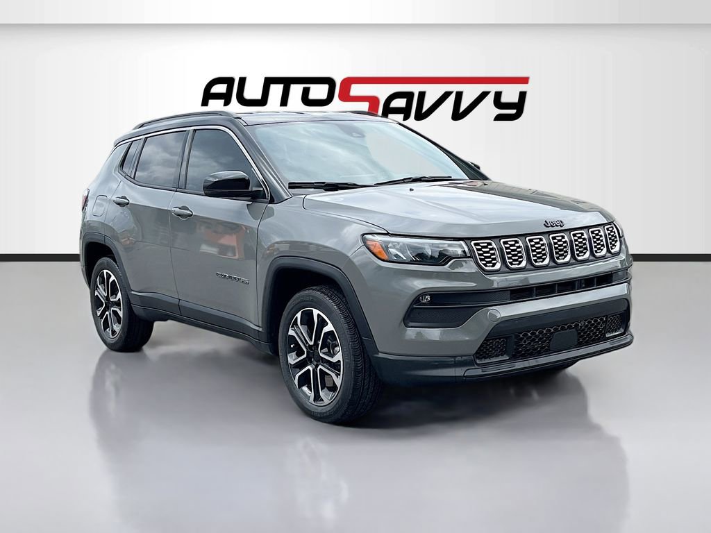 Used 2023 Jeep Compass Limited image 1