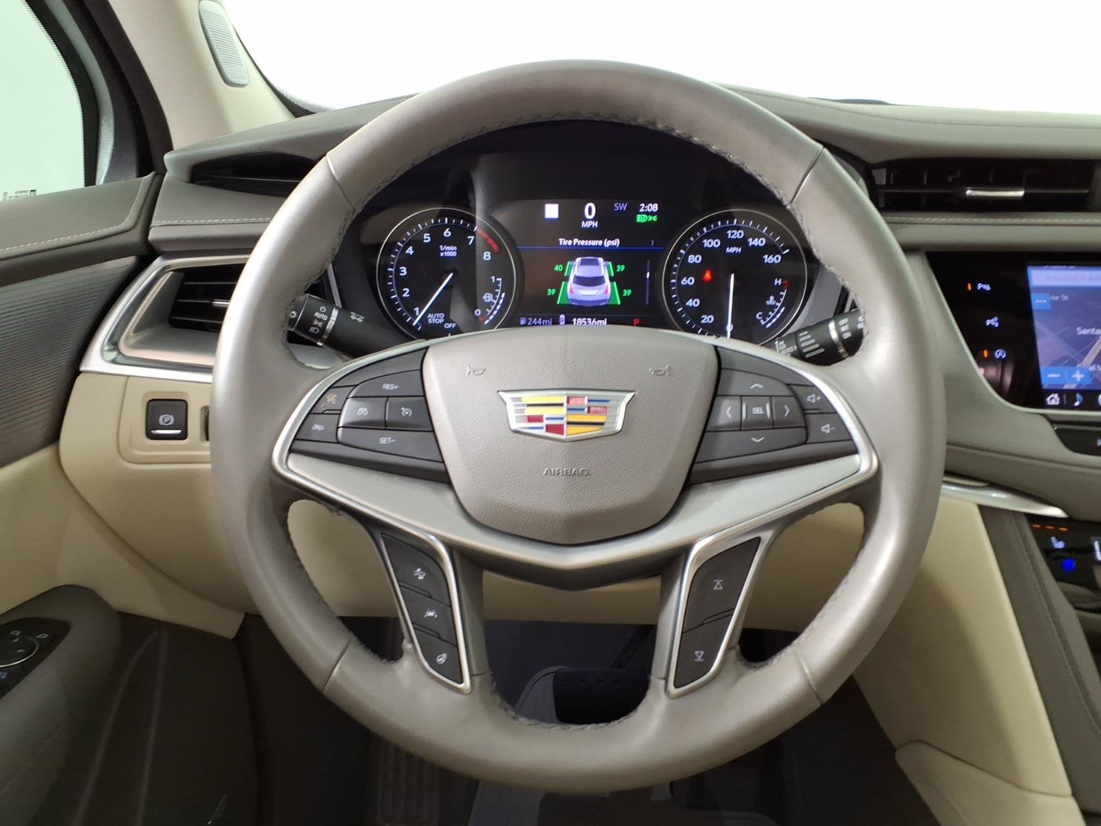 Certified 2024 Cadillac XT5 Premium Luxury w/ Technology Package FWD image 17