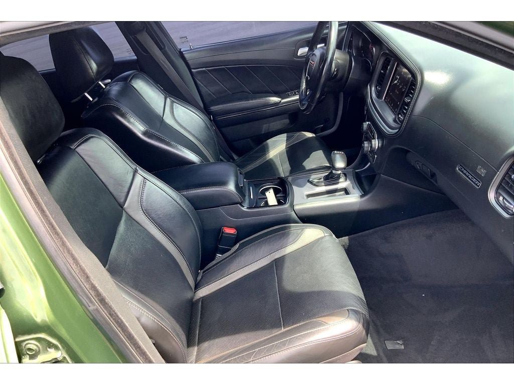 Used 2020 Dodge Charger SXT w/ Plus Group RWD image 8