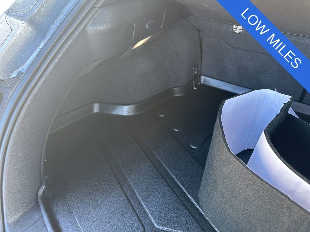 Used 2025 Lexus UX 300h FWD image 29