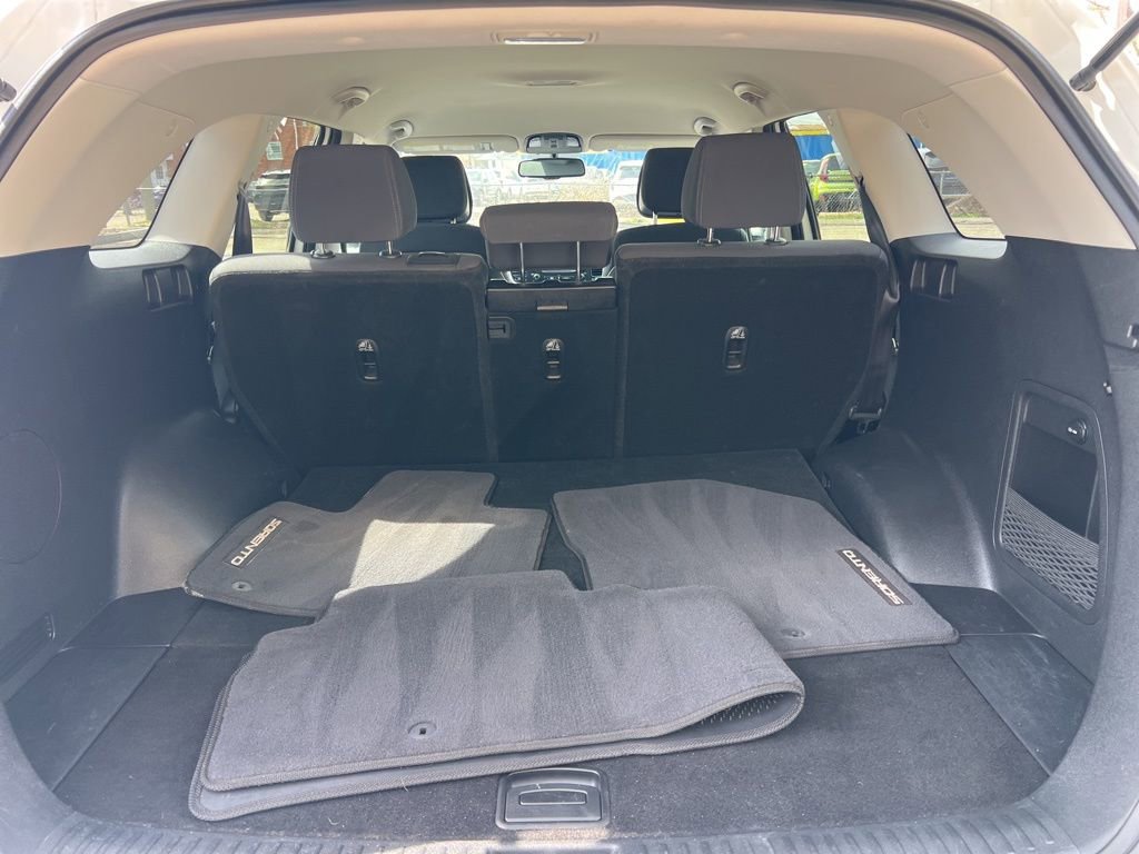 Used 2016 Kia Sorento LX w/ LX Convenience Package AWD/4WD image 25