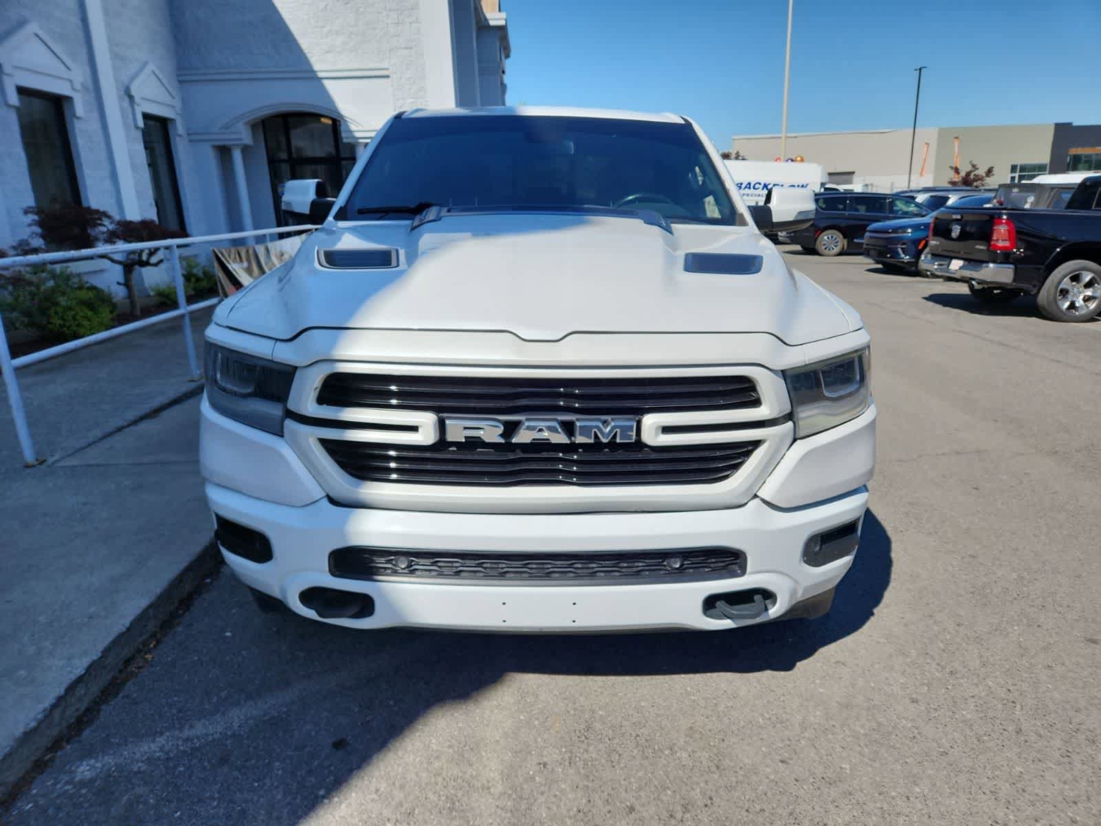 Used 2019 RAM 1500 Laramie w/ Sport Appearance Package AWD/4WD image 7
