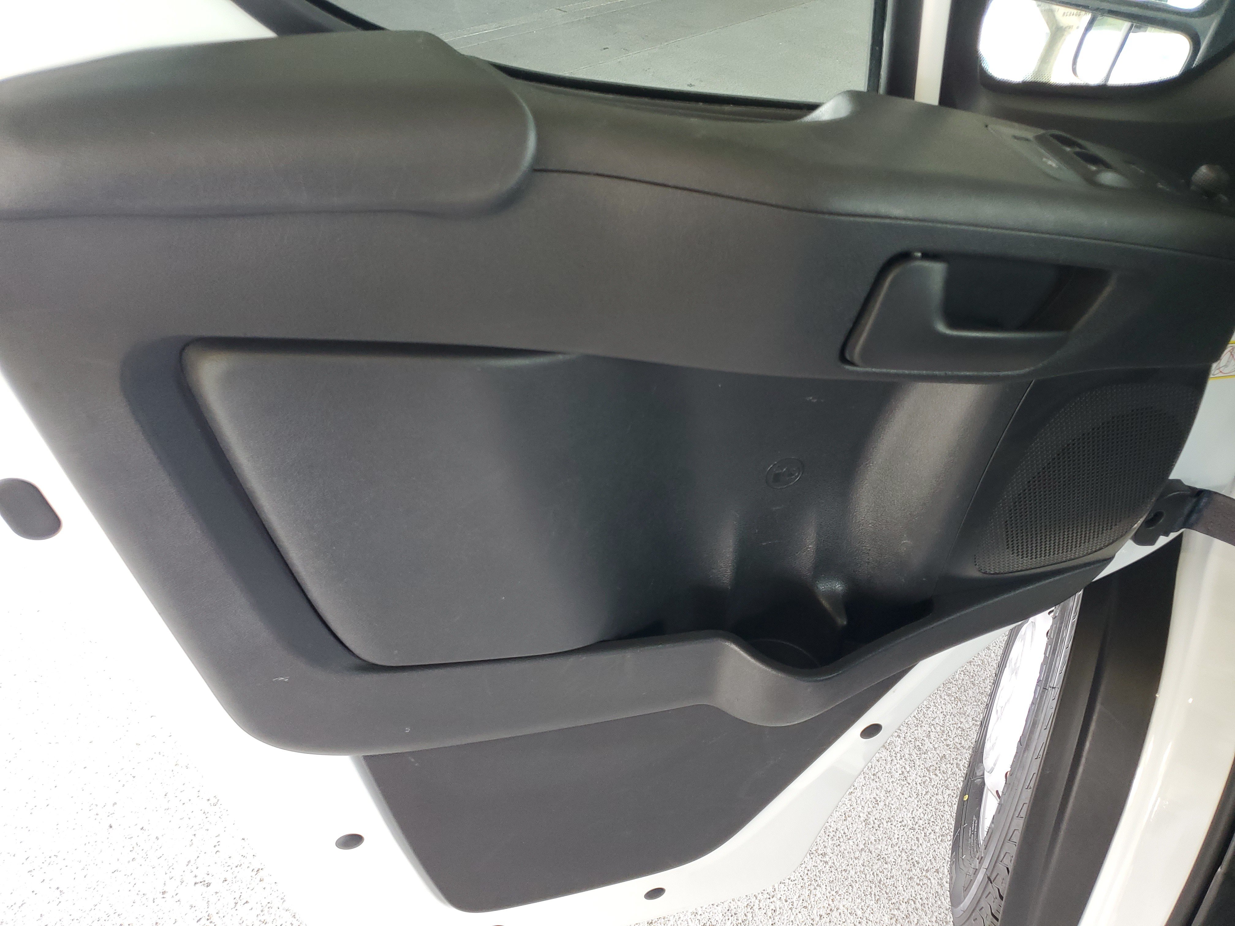 Used 2025 RAM ProMaster 2500 w/ Convenience Group FWD image 14