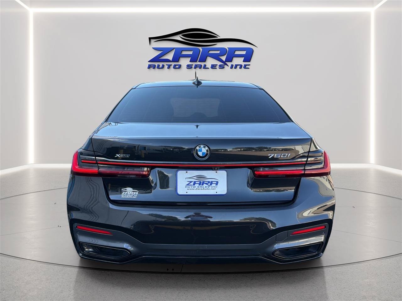 Used 2022 BMW 750i xDrive w/ Executive Package AWD/4WD image 6