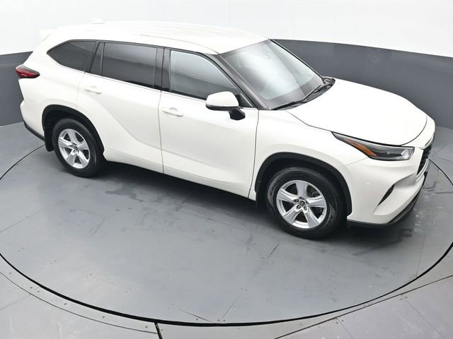 Certified 2021 Toyota Highlander LE image 46