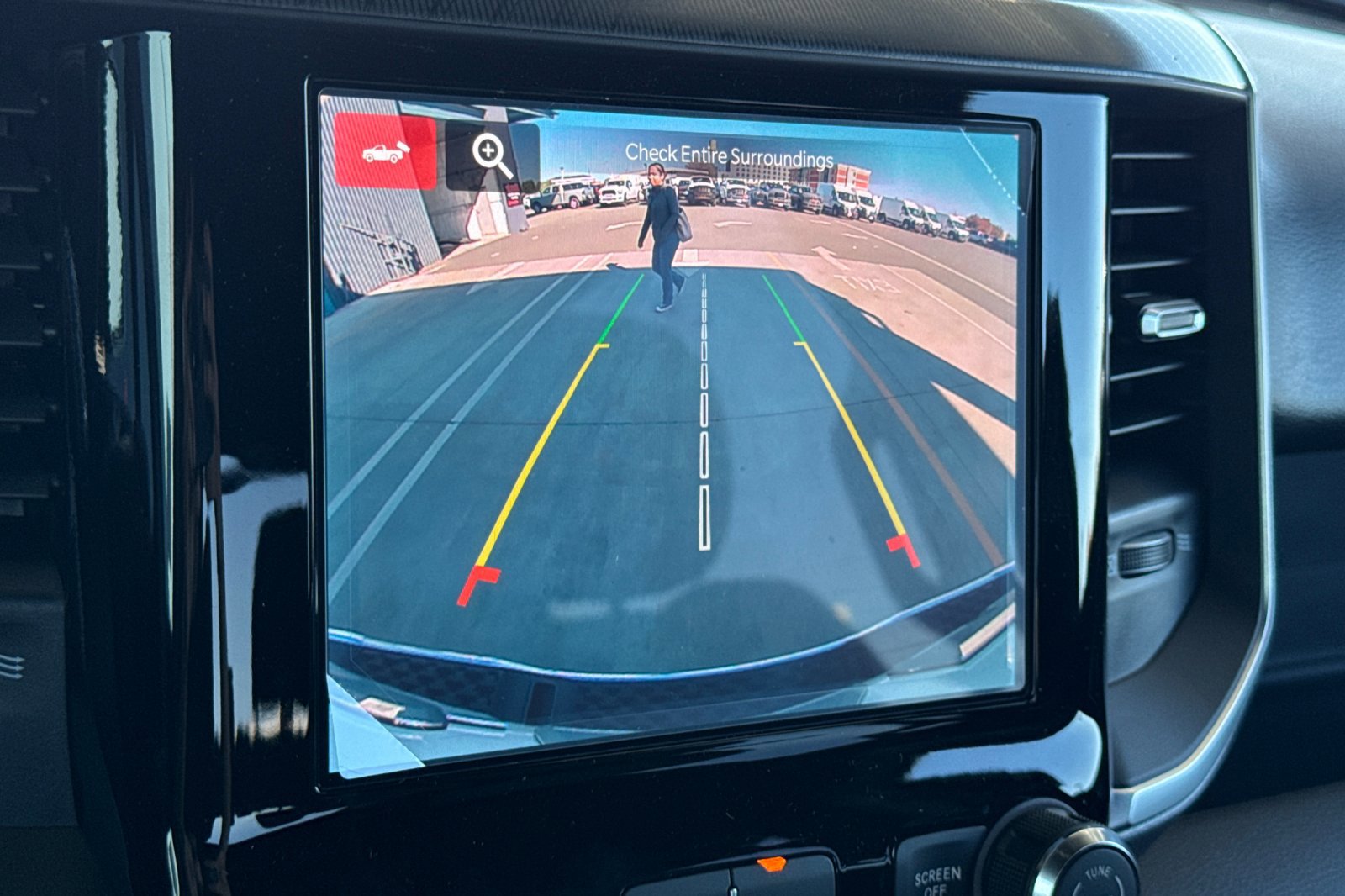 New 2026 RAM 1500 4x4 Crew Cab image 17