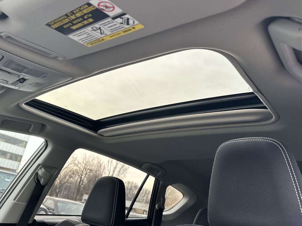 Used 2018 Toyota RAV4 XLE image 23