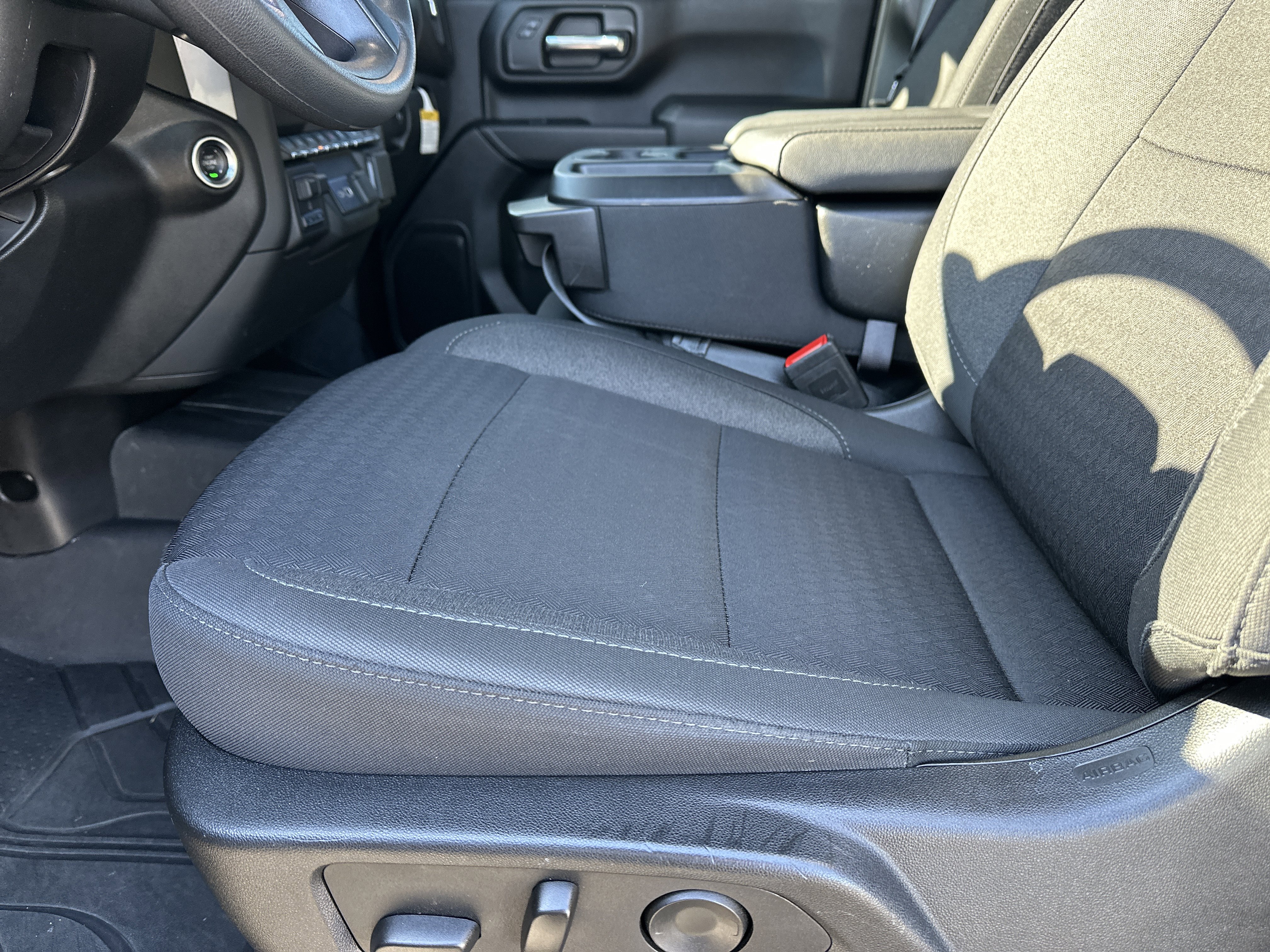 Certified 2025 Chevrolet Silverado 2500 Custom w/ Custom Value Package image 10