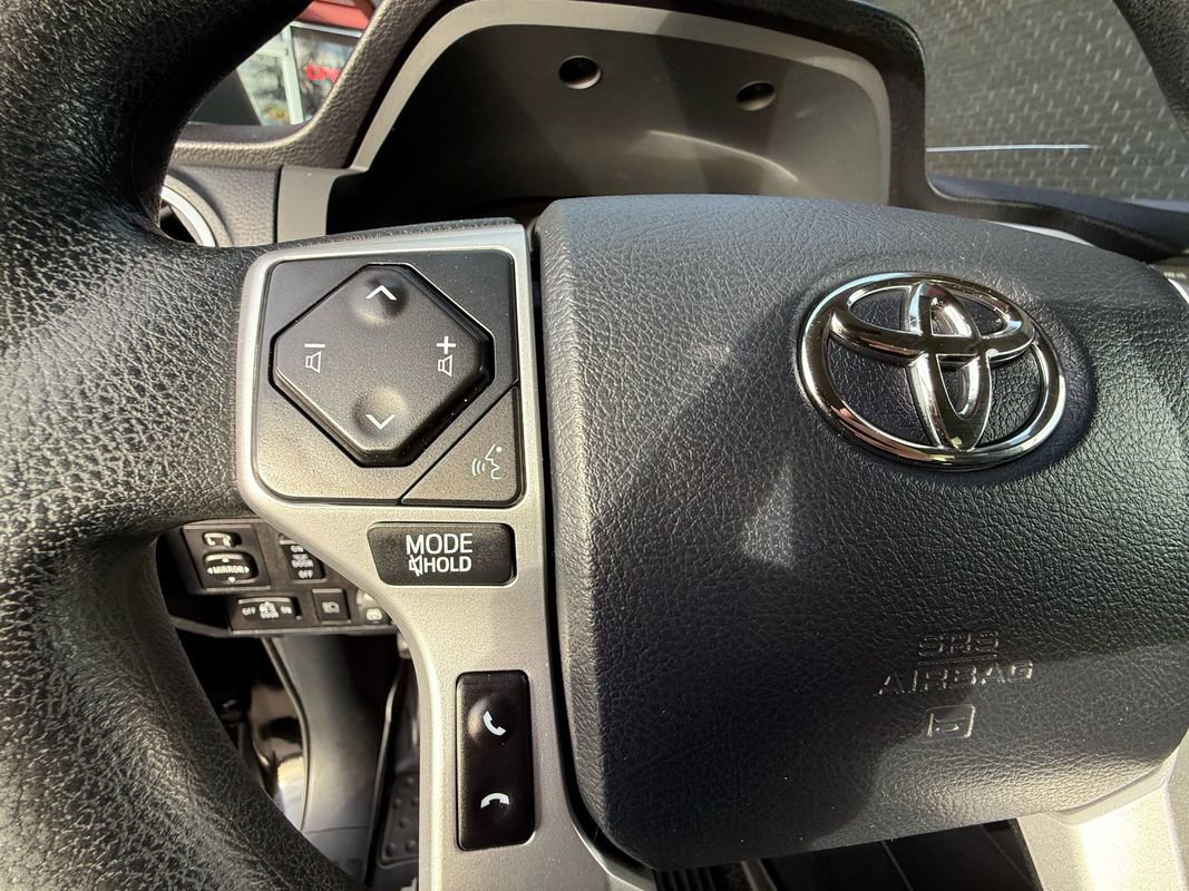 Used 2018 Toyota Tundra SR5 w/ SR5 Upgrade Package image 28