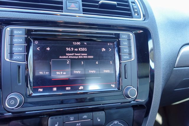 Used 2016 Volkswagen Jetta Sport w/ Lighting Package image 17