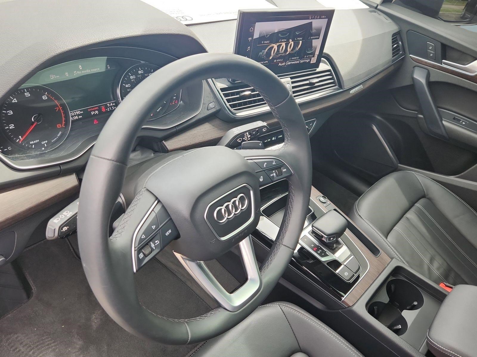 Certified 2023 Audi Q5 2.0T Premium w/ Convenience Package image 4