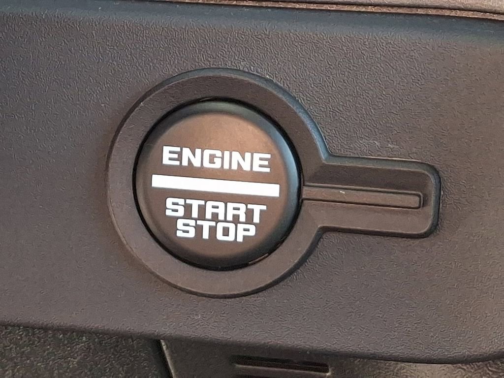 Used 2025 Ford Bronco Badlands AWD/4WD image 28