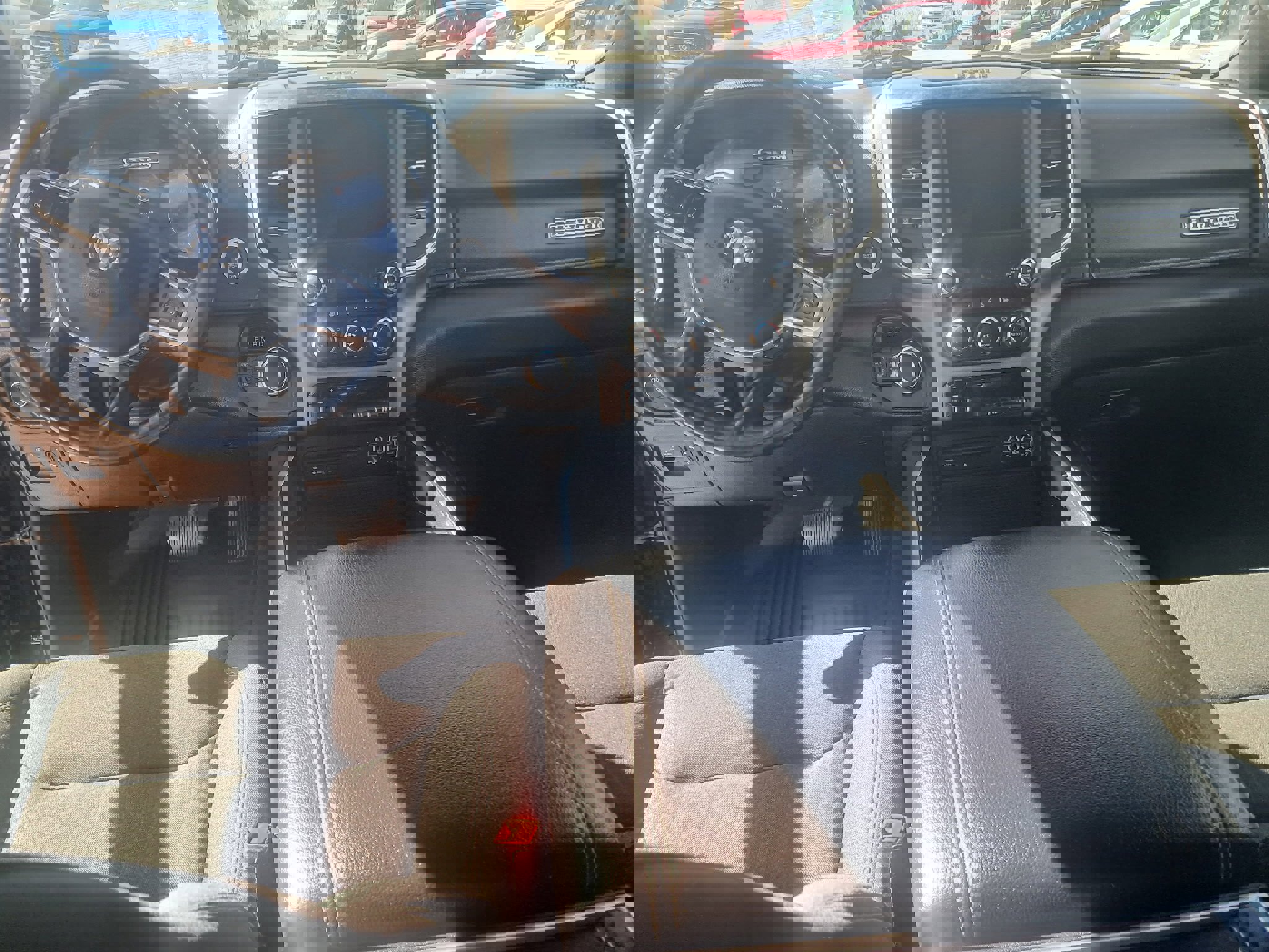 Used 2019 RAM 1500 Big Horn image 2